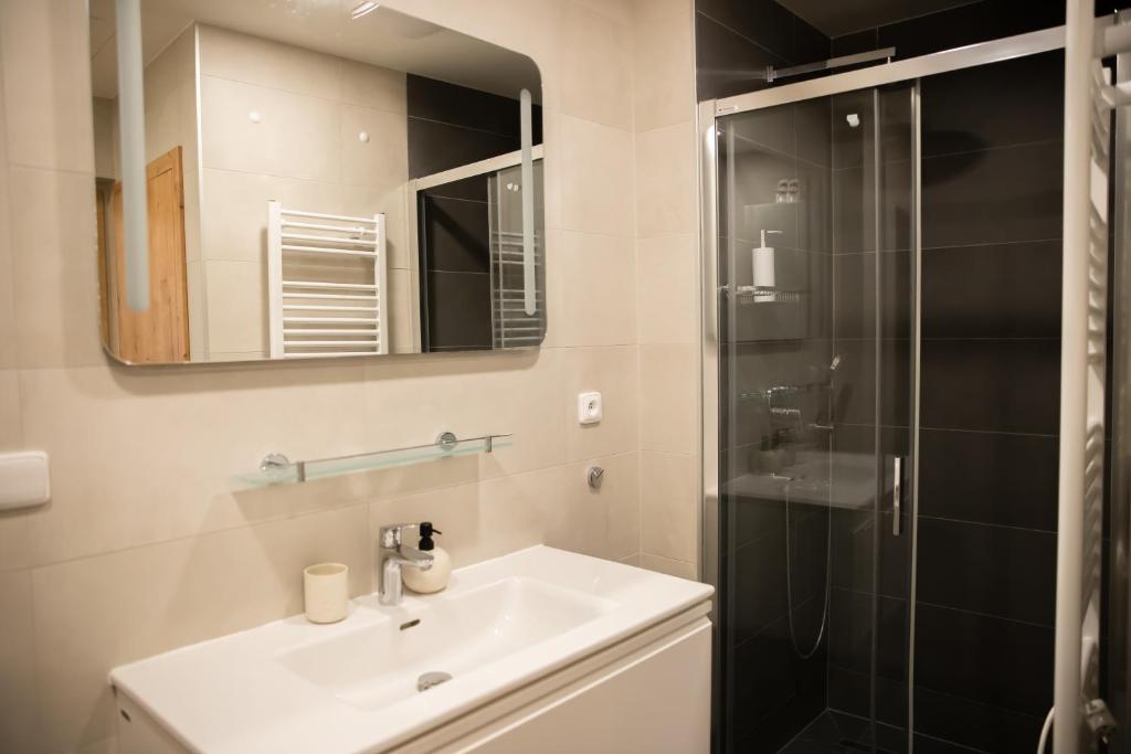 Luxusní apartmán 3KK u náměstí - Klicperova photo 3
