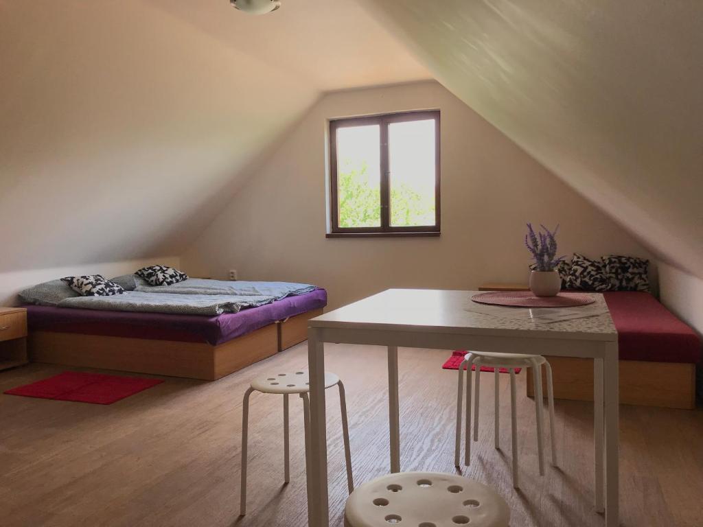 ZAPOMENUTÝ SKLÍPEK photo 2