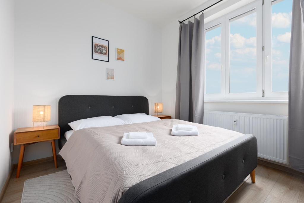 2 bedrooms apartment with kitchen near the subway photo 2