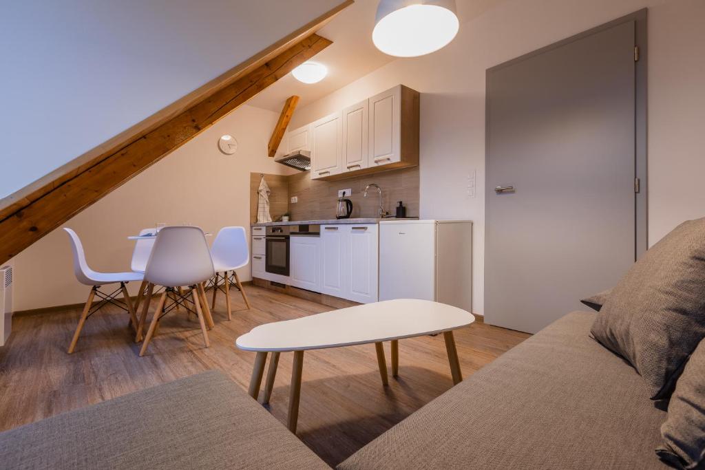 Romantický LOFT parking u hlavního nádraží photo 2