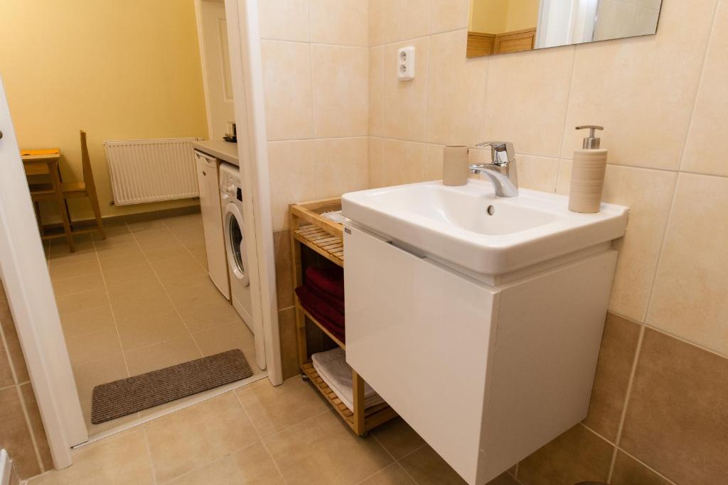 Karlova 25 Apartments photo 3