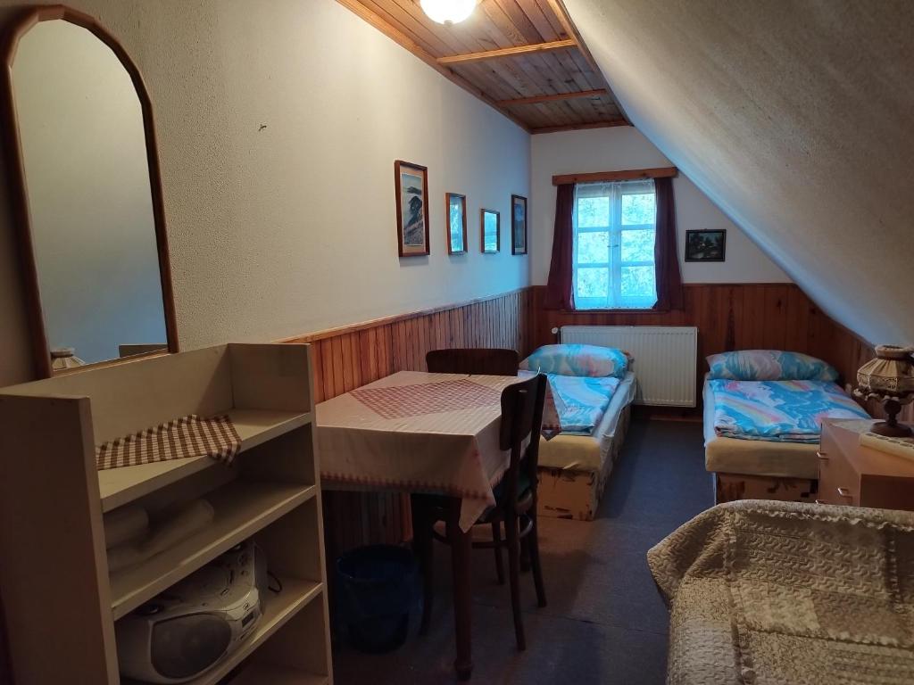 Roubenka Mříčná photo 2