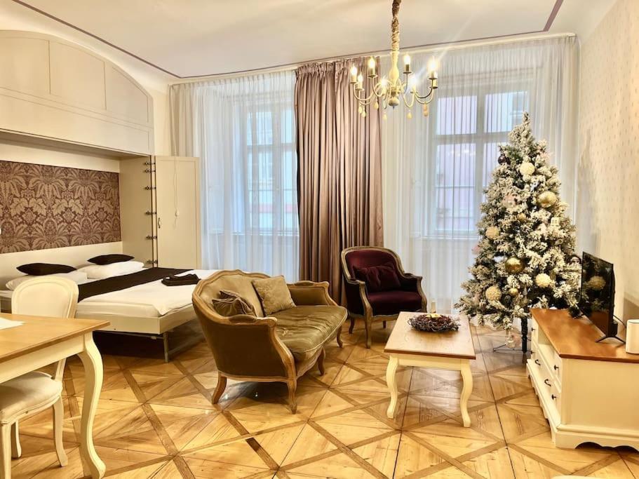 Extraordinary Prague Apartment — photo 1