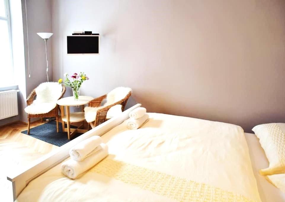 Grey cozy apartment — photo 1