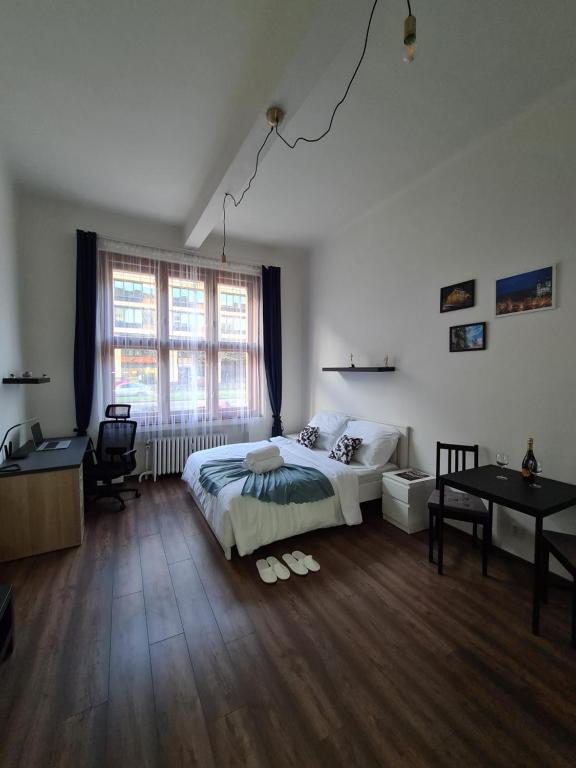 Booking.com: Hotels in Prague. Book your hotel now! — photo 1