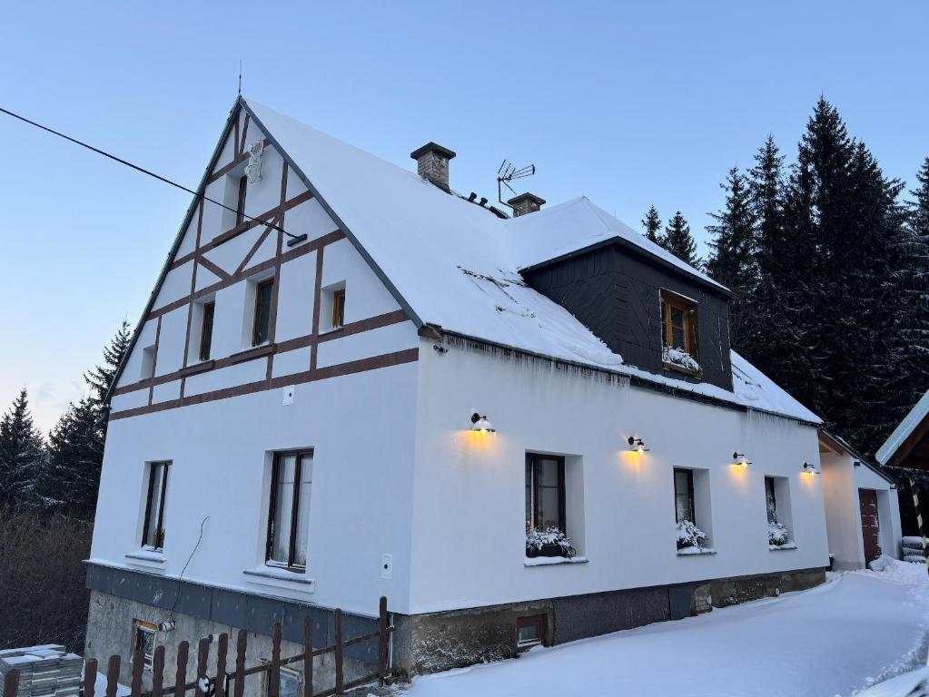WOLF HOUSE KLÍNOVEC — photo 1