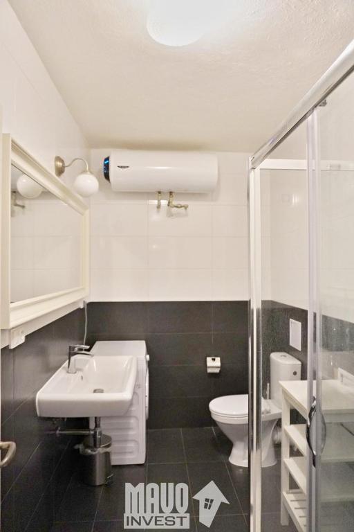 The modern apartment photo 3