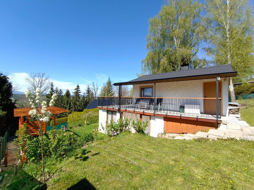 Sunny terrace — photo 1