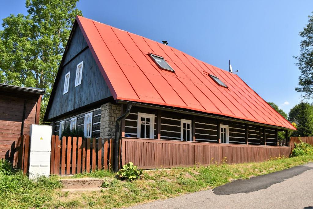 Chaloupka u lišáka — photo 1