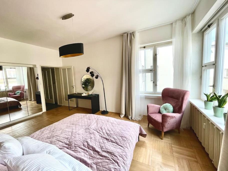 Luxury Apartment in Old Town photo 2