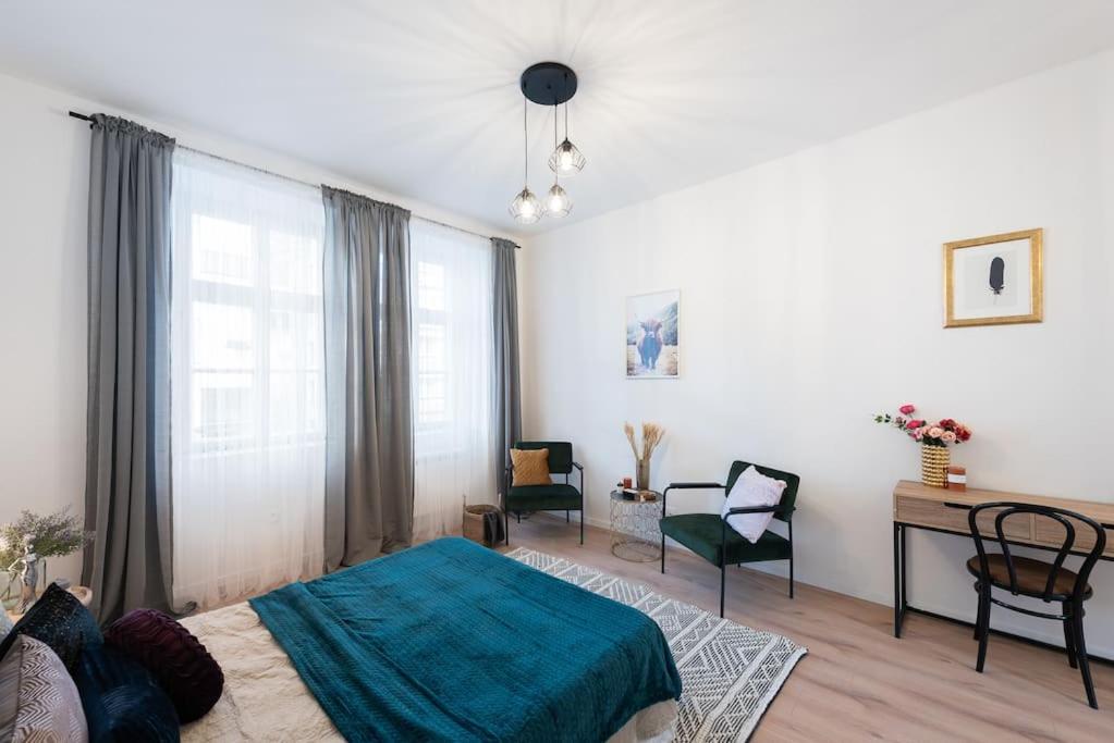 Sweet cozy apartment Prague close to Mala Strana photo 3