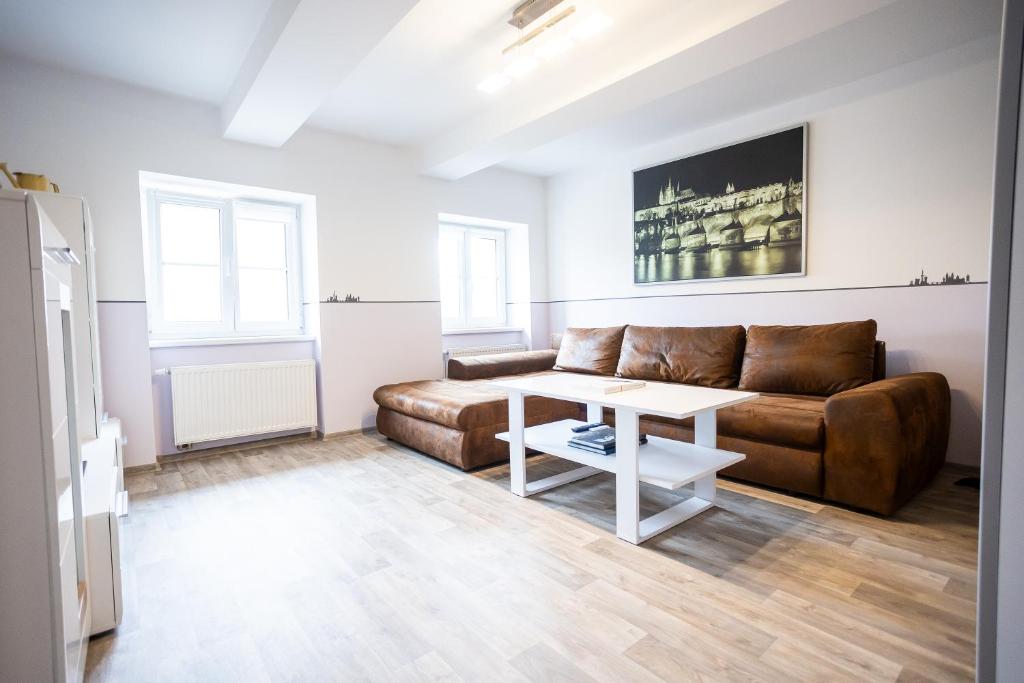 Spacious Apartment 20 Min from National Theatre — photo 1