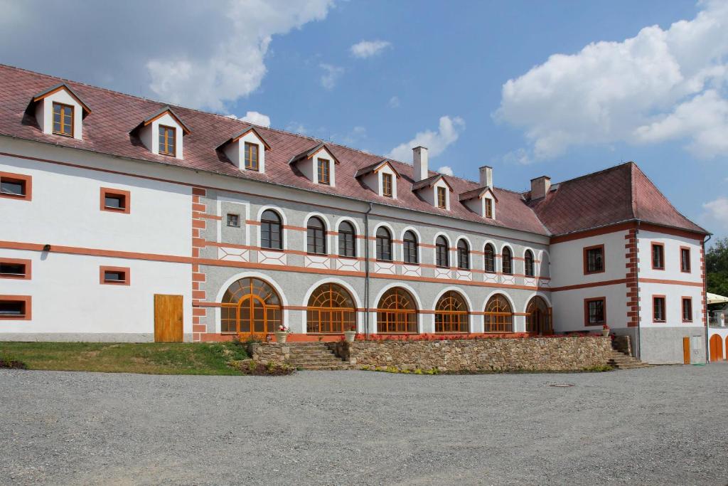 Zámek Libouň — photo 1