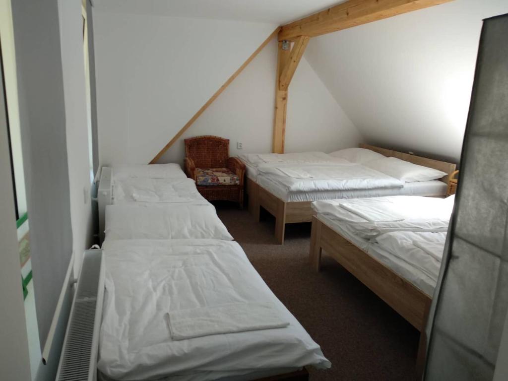 Rodinné vinařství Mikulenkovi photo 2