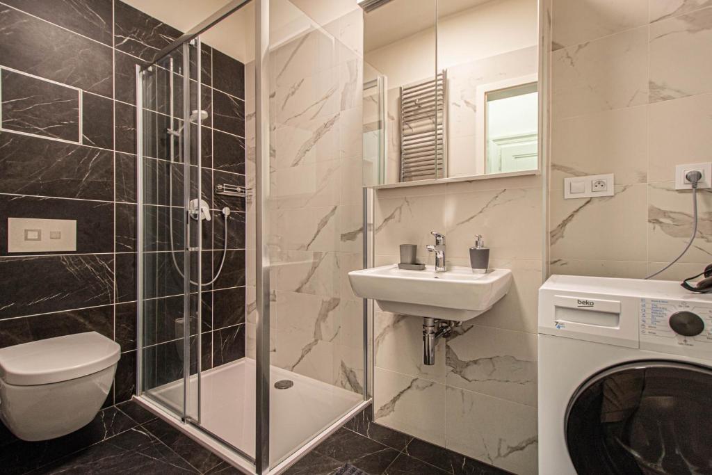 Stylish apartment in Prague best gastronomic area photo 3
