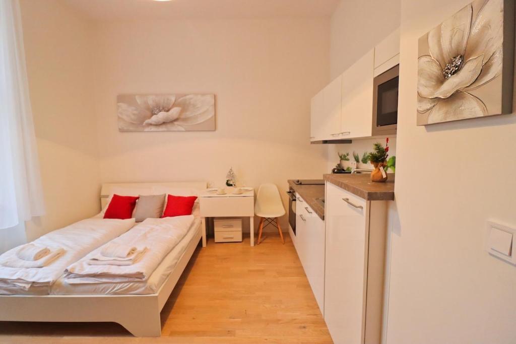 Stylish apartment in the center of Prague photo 2