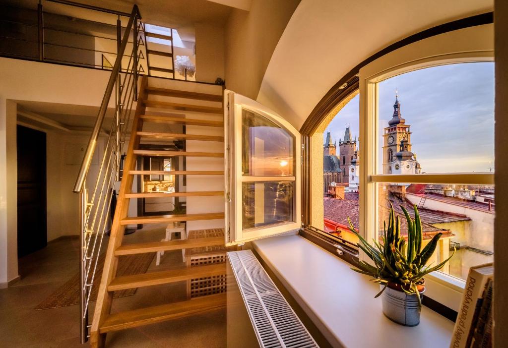 Rooftop Triplex Apartment in Centre photo 3