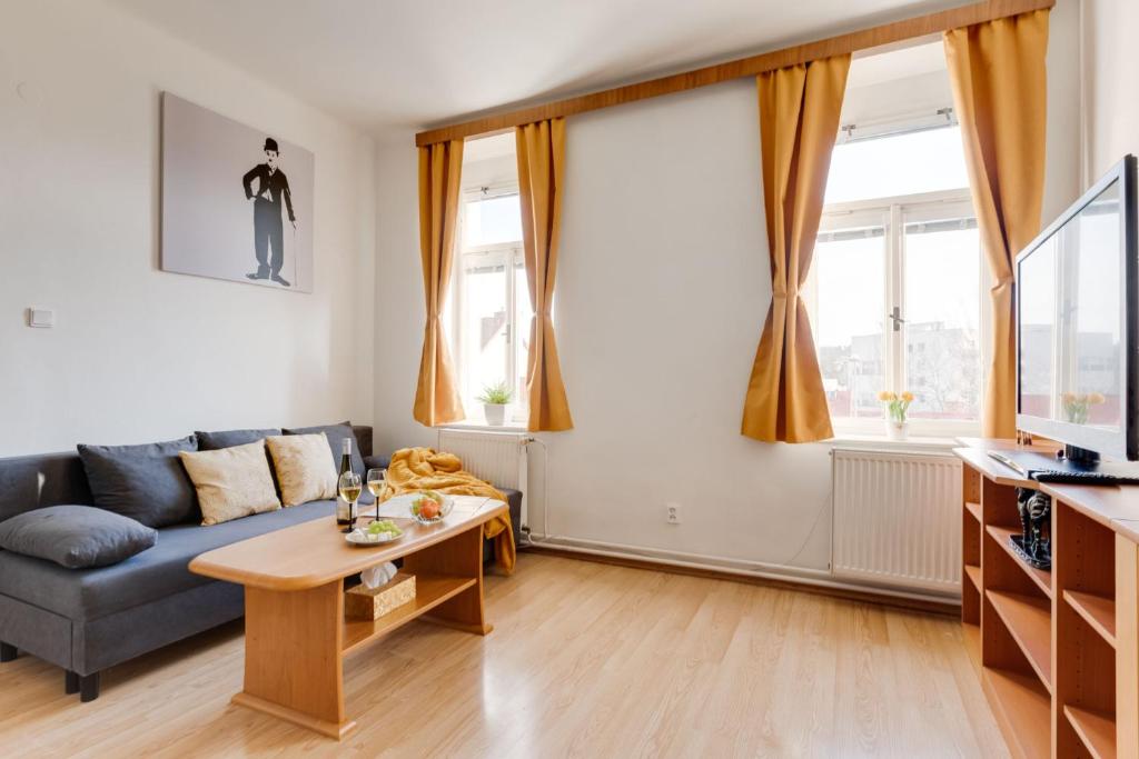 Sunshine Apartment near the City center photo 3