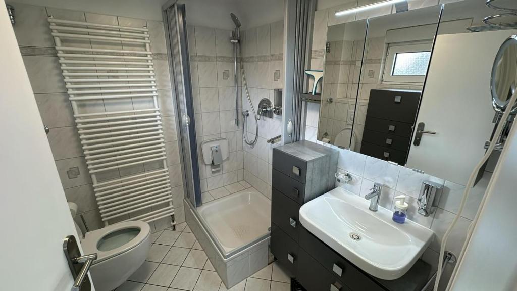 3 Zim Apartment - bis 9 Per - in Berlin Rudow photo 3