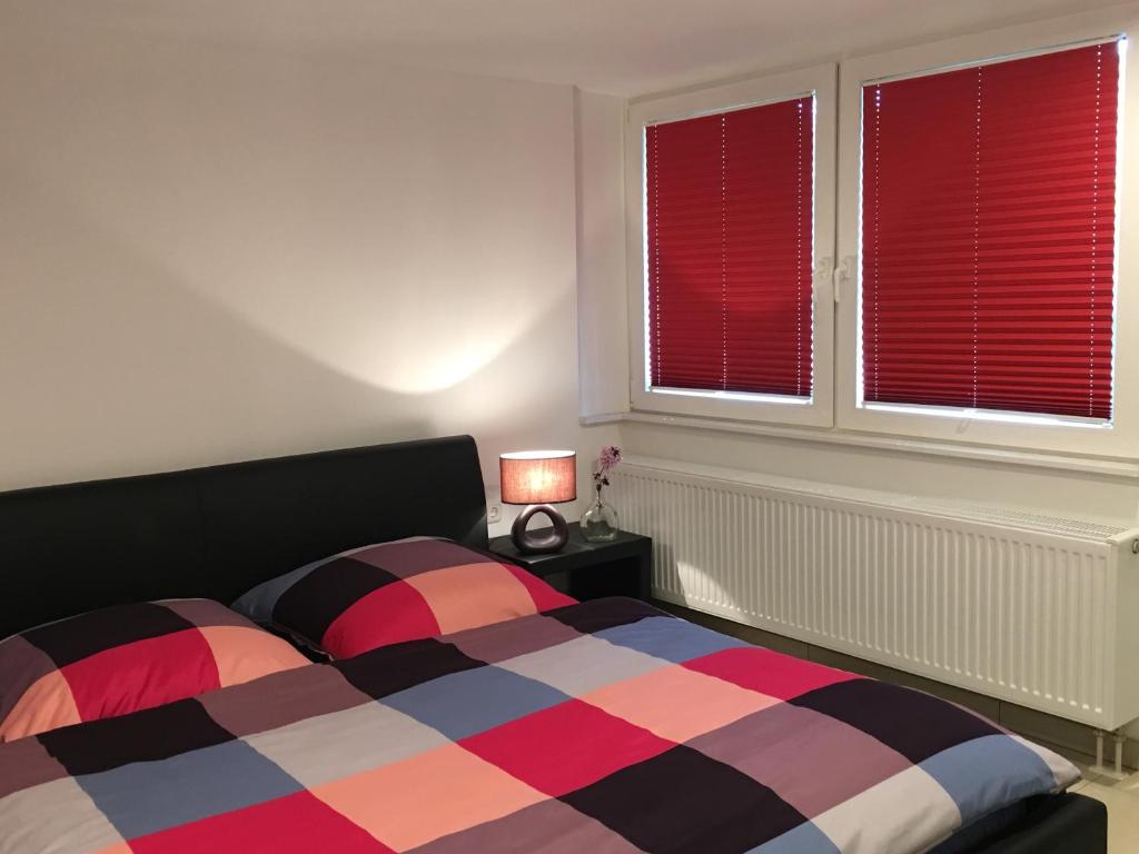 KOMPLETTES FERIENHAUS POTSDAM BERLIN GÄSTEHAUS IN SEENÄHE 95qm2 MONTEURZIMMER photo 2