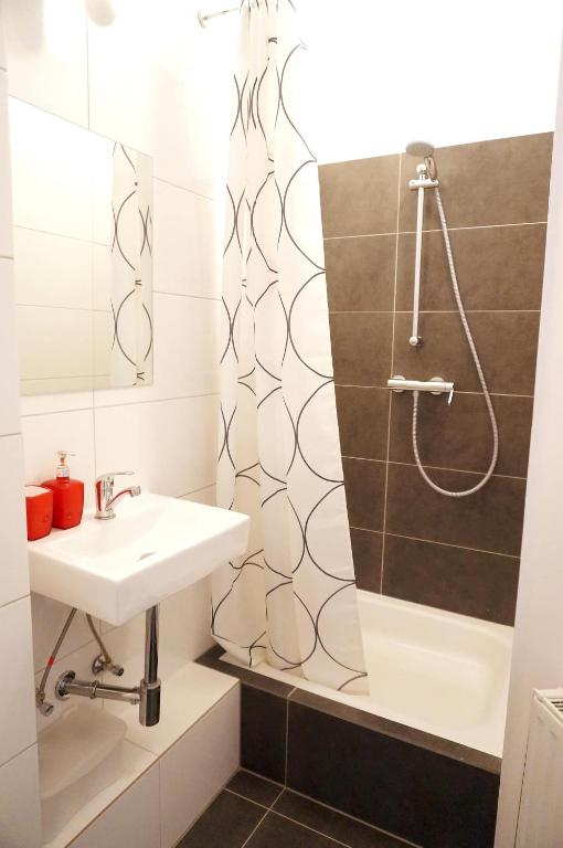 Cozy studio in Friedrichshain photo 3