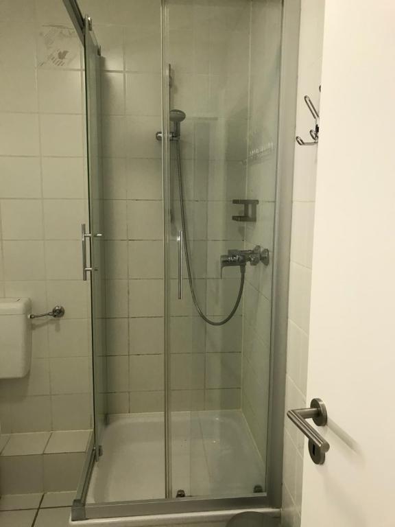 2 Room Messe Kongress Stadion photo 3