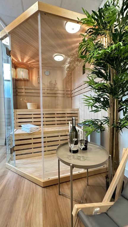 Das Loft - Sauna - 4 Schlafzimmer - 2 Bäder - Stadtmitte - 2 Parkplätze photo 3