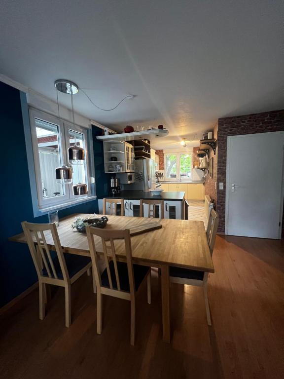 Schönes Reihenendhaus für bis zu 6 Personen — photo 1
