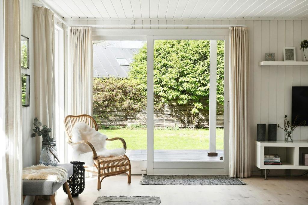 A Gem Close To Beach And Town