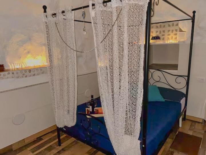 Cueva relajante con playa solitaria photo 3