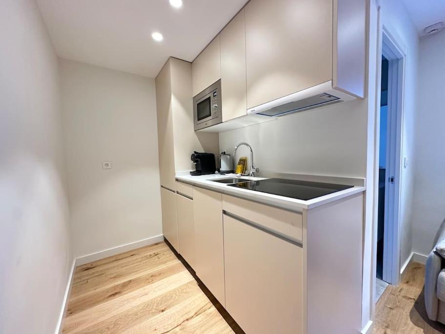 New modern Apartment Malasaña - Chueca 5 Pax — photo 1