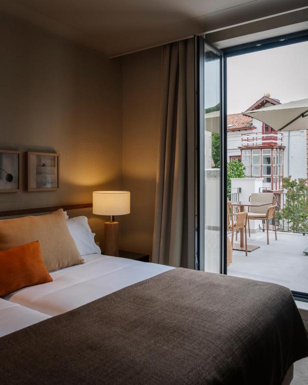 Hotel Rhin Garden photo 2