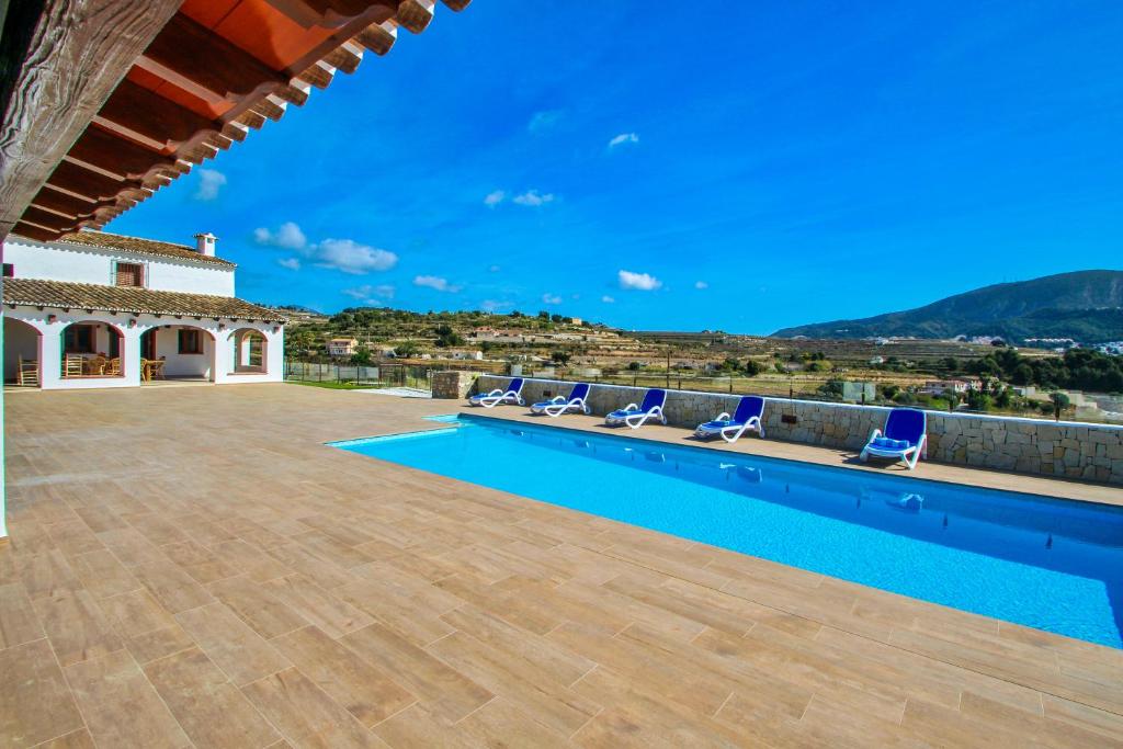 Rosalia - holiday home with panoramic view and private pool in Teluda — photo 1