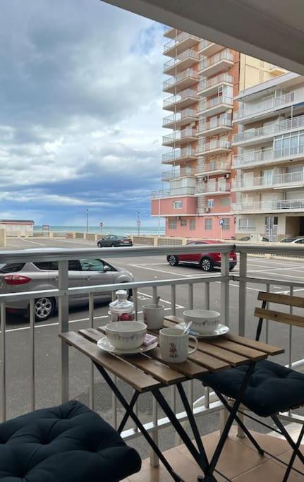 Apartamento frente al mar para dos familias photo 2