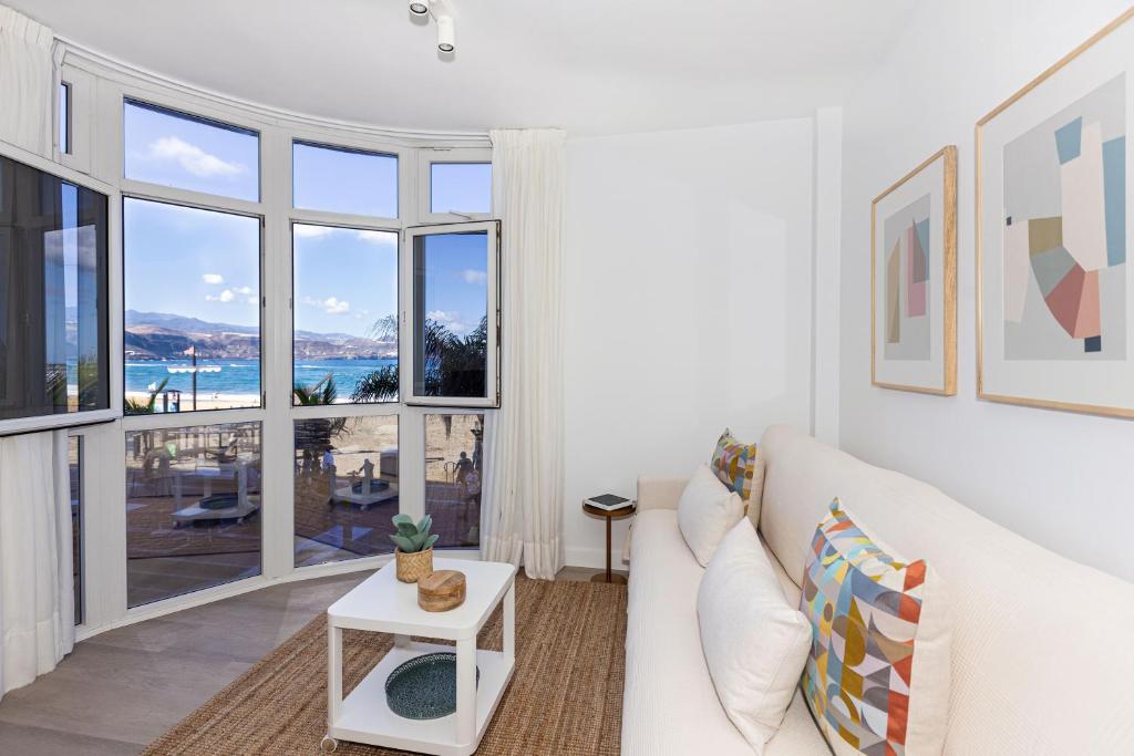 Apartamento frente a la playa de Las Canteras S1 — photo 1