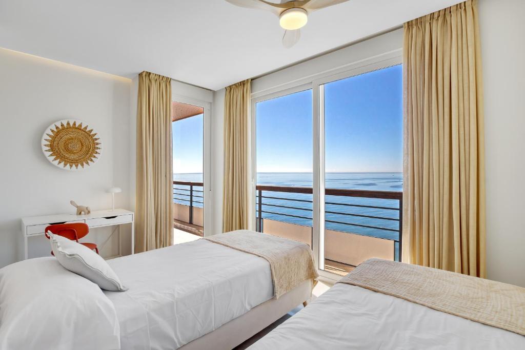SANTA CLARA Modern & Exclusive Seafront Apartment photo 2