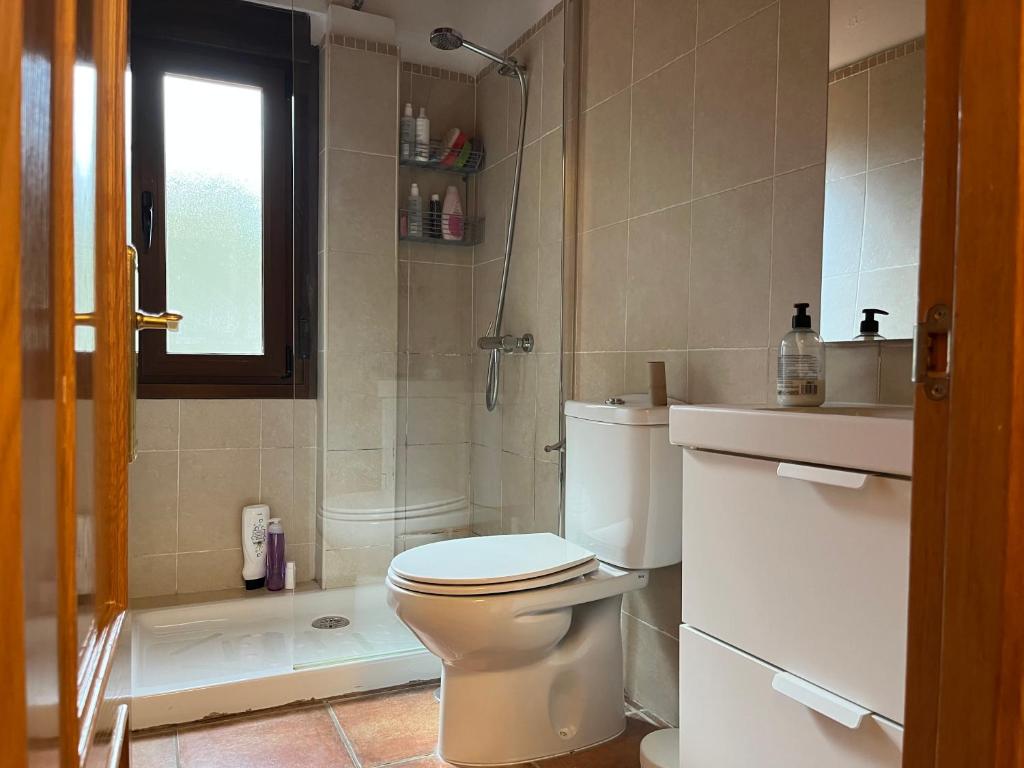 Casa con piscina y vistas al Pantano de San Juan photo 3