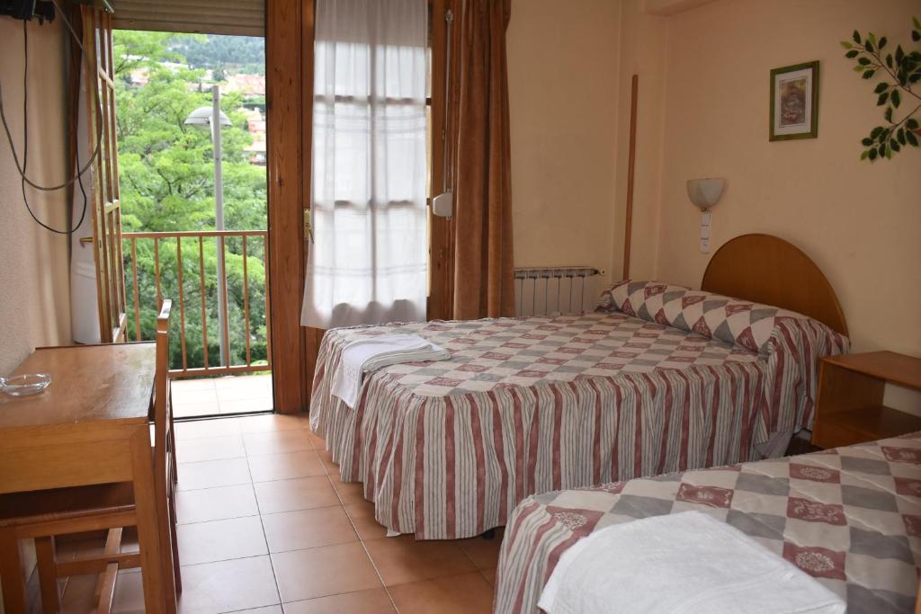 Hotel Tres Arcos photo 2