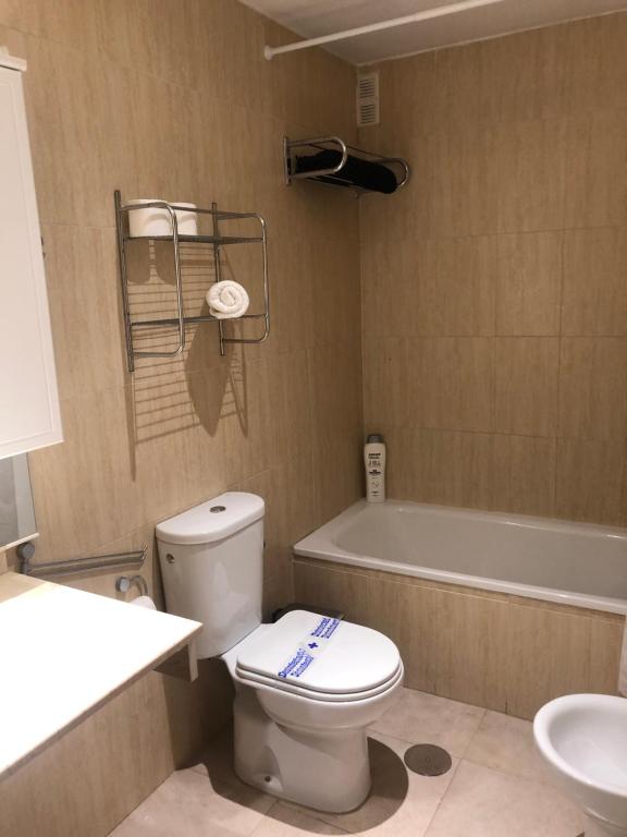 zona media apartamento confort monte oiz photo 3