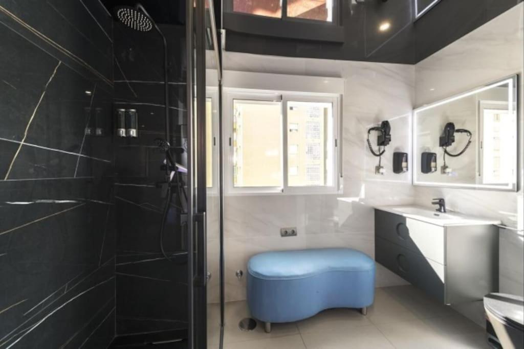 True Colours Apartment photo 3