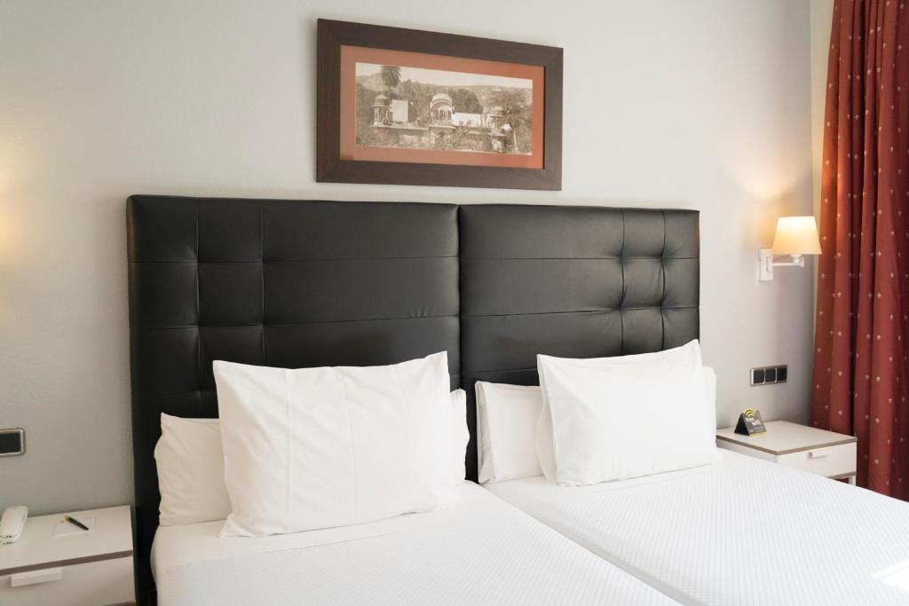 Hotel Sercotel Tres Luces photo 2