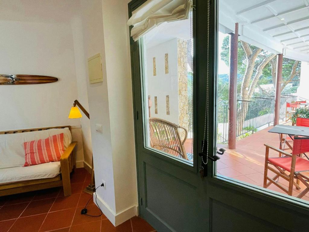 Apartments Tamariu 1 –Quiet charming Escape photo 2