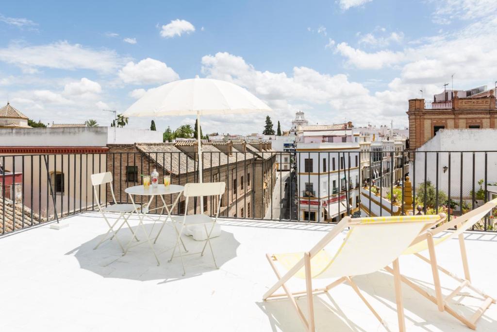 thesuites Sevilla — photo 1