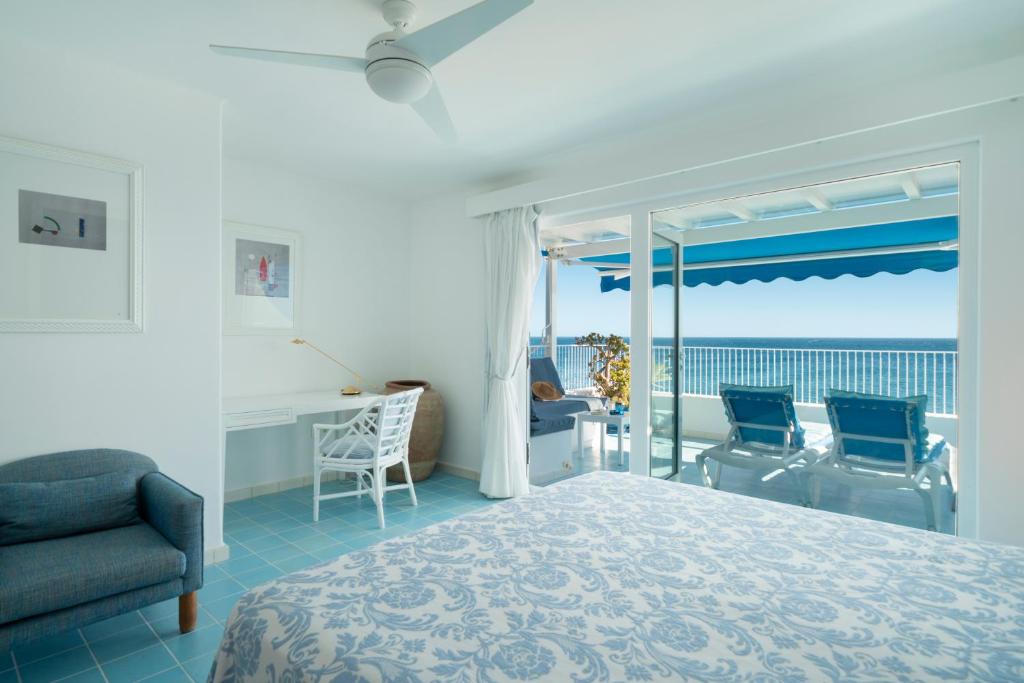 Sea Front Caletón Suite photo 2