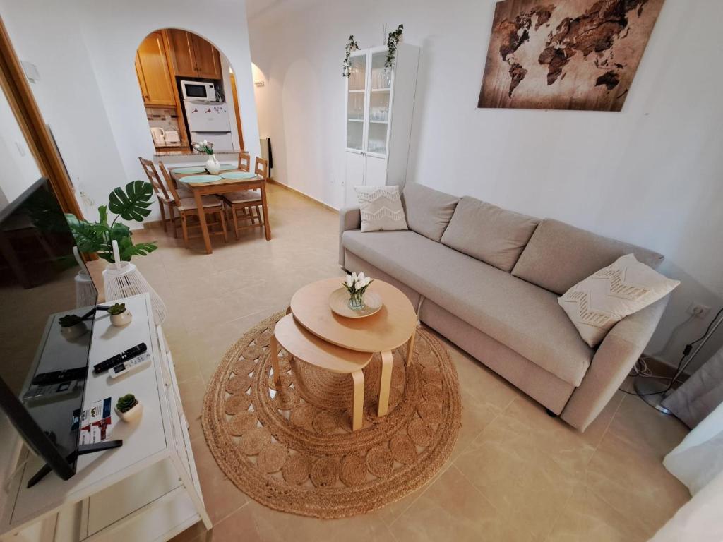 Sunny ground floor apartment with a large terrace and direct access to the pool photo 3