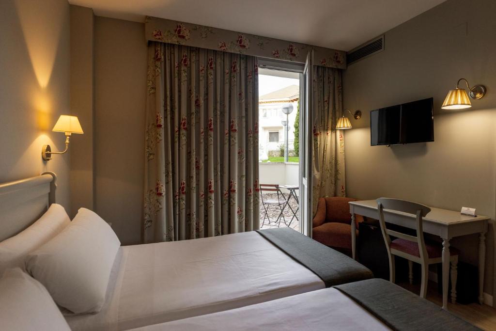 Hotel PAX Torrelodones photo 2