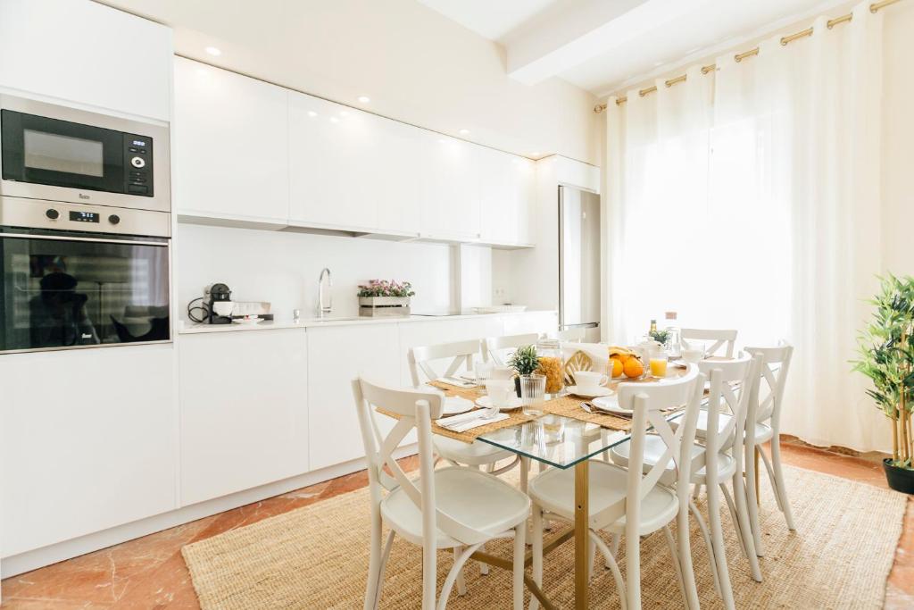 Stunning 3BR in Los RemediosFab Location photo 2