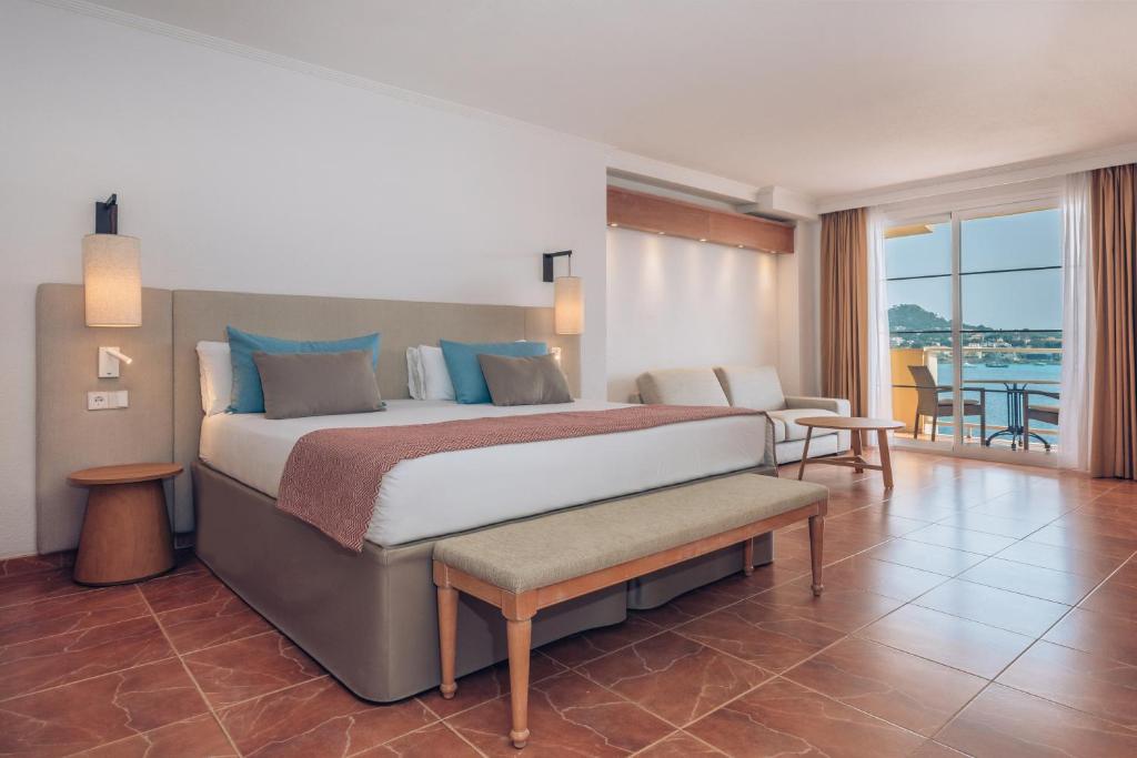 Iberostar Selection Jardín del Sol Suites - Adults Only photo 3
