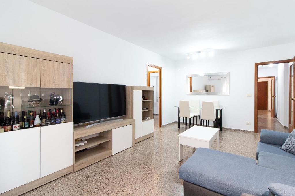 Global Properties, Practico apartamento para 6 personas en Puerto Sagunto — photo 1