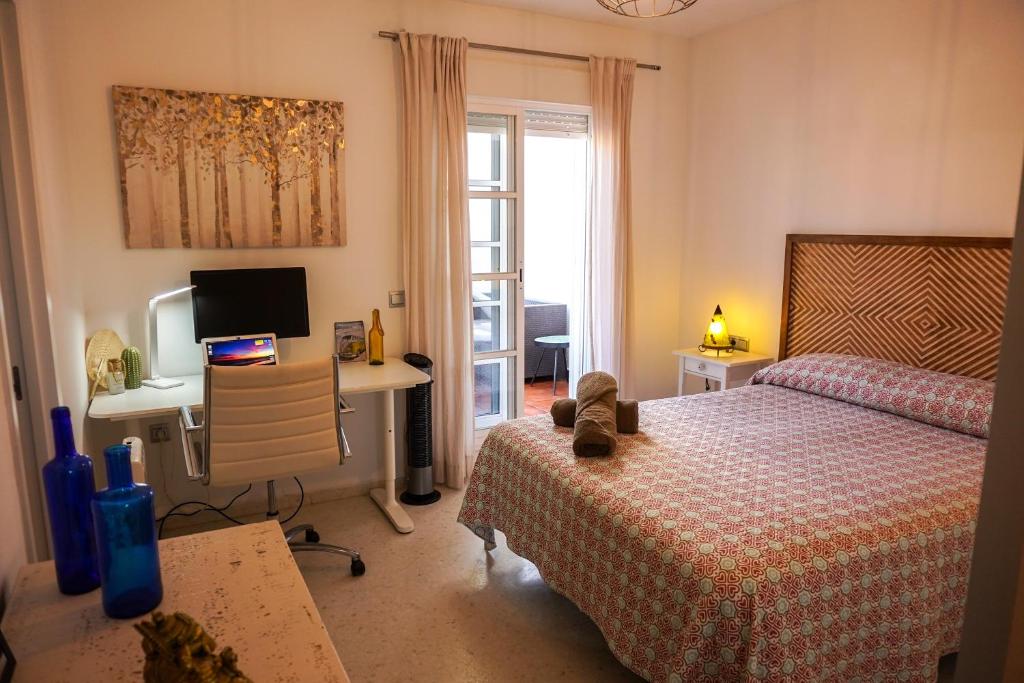Tarifa Family House 5 min walk to the beach and old town photo 2
